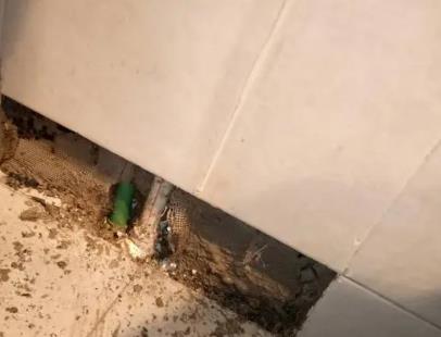 鼓楼楼顶漏水维修公司分享下修复水管漏水的几种小方法